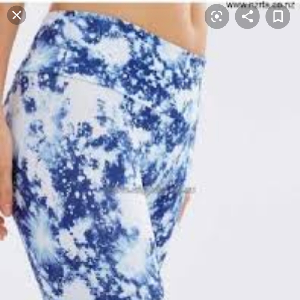 Onzie Capri Leggings